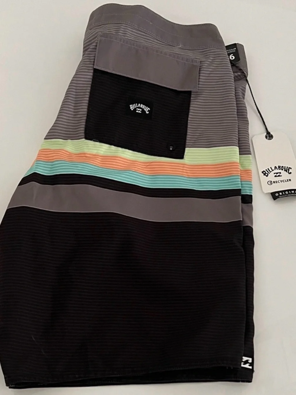 Billabong Gray & Black Men's Board Shorts